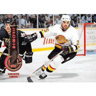 Řadové karty - Lafayette Nathan - 1994-95 Pinnacle No.453