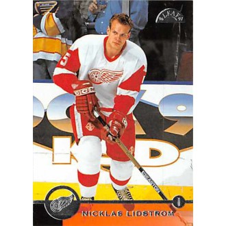 Řadové karty - Lidstrom Nicklas - 1996-97 Leaf No.75