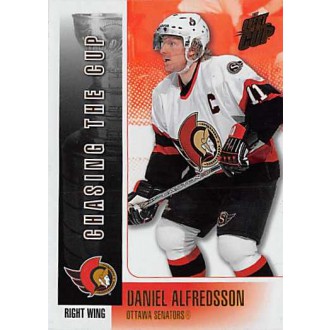 Insertní karty - Alfredsson Daniel - 2002-03 Quest For the Cup Chasing the Cup No.12