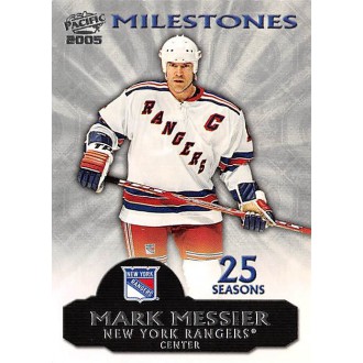 Insertní karty - Messier Mark - 2004-05 Pacific Milestones No.4