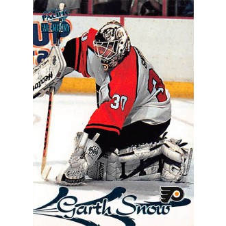 Paralelní karty - Snow Garth - 1997-98 Paramount Emerald Green No.137