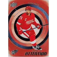 Larkin Dylan - 2022-23 Upper Deck Centre of Attention No.13